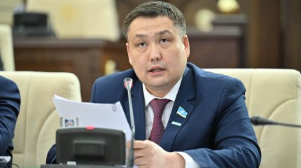 Депутат қазақстандық ғарышкерлерді дайындайтын арнайы бағдарлама әзілеуді ұсынды