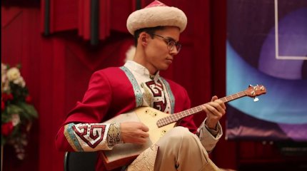 Қатерлі ісікке шалдыққан атыраулық жас музыкант еміне көмек сұрайды