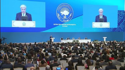 Никто не имеет права навязывать людям, на каком языке им говорить, - К. Токаев