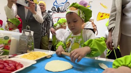 Балаларға кәсіптік бағдар беріледі