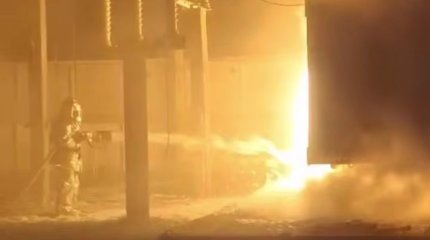 Молния попала в подстанцию и учинила пожар в Павлодаре (ВИДЕО)