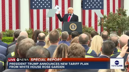 Трамп АҚШ-та төтенше жағдай жариялайды