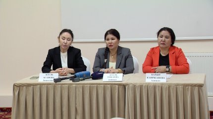 Ұсқынсыз әйелдермен жыныстық қатынас Бұзық келіншек көрікті көршісін азғырып, сиқытып жіберген.