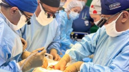 Президент поздравил Национальный научный центр хирургии им. А.Н.Сызганова