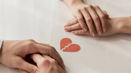 Ажырасқандарға салықты көбейту ұсынылды: депутат жаңа бастамалар көтерді