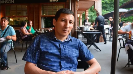 Некедегі жарын 10 жыл бойы ұрып-соққан дипломат Сәкен Мамаш қамалды