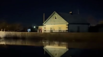 Паводковые воды заливают Макинск