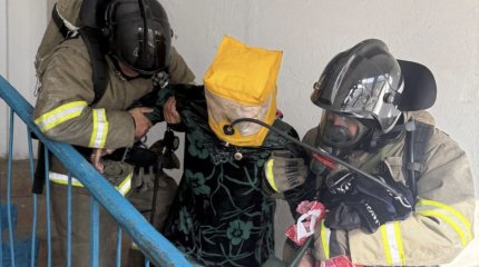 14 человек спасли от пожара и взрыва в Аркалыке