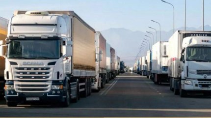 Заторы на казахстанско-китайской границе объяснили в Минфине