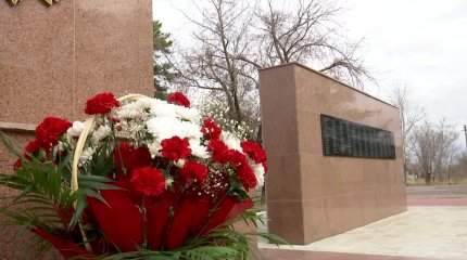 Павлодар облысында Ұлы Отан соғысының батырларына арналған ескерткіш тақта ашылды