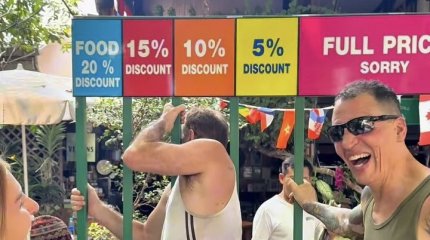 За скидку для стройных раскритиковали ресторан в Таиланде