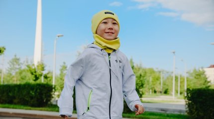 8 жастағы ерекше бала марафондарды бағындырды