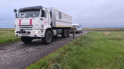 Туристы застряли в грязи в Актюбинской области