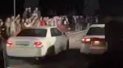 Гонщик влетел в толпу и насмерть сбил подростка в России