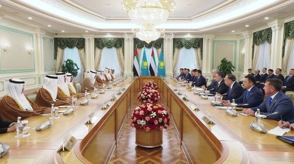 Қазақстан мен БАӘ 5 миллиард долларға тең келісімшарттарға қол қойды