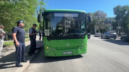Талдықорғанда автобус қағып кеткен оқушы көз жұмды