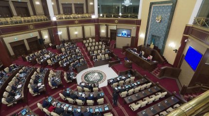 "ИИ станет безопаснее": в Мажилисе приняли закон об Искусственном интеллекте