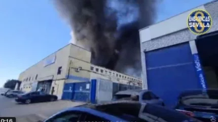 Испанияның оңтүстігінде химиялық қоймадан шыққан өрттен 80 мың адам оқшауланды