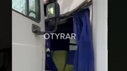 На республиканской трассе Кызылорда – Алматы автобус со школьниками попал в ДТП