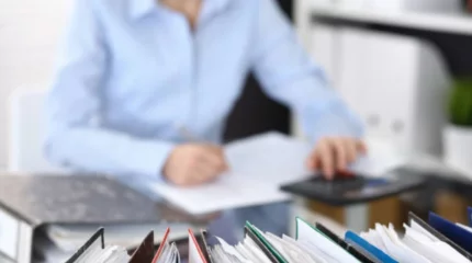 Шенеуніктер қызметкеріне дауыс көтеріп, айқайлай алмайды