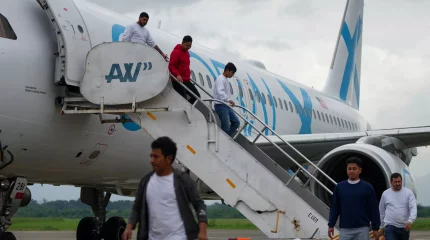 Первые нелегальные мигранты добровольно покинули США за $1000