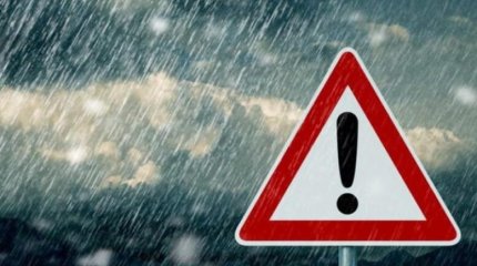 Штормовое предупреждение объявлено в большинстве регионов Казахстана