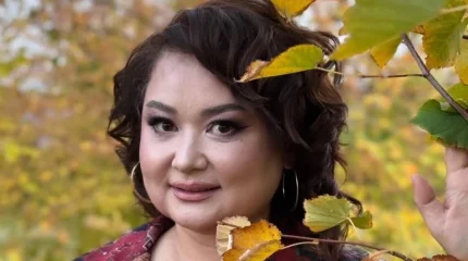 "Адамдар жалқауланып бара жатыр": Роза Әлқожа қонақты үйіне емес, дәмханаға шақыратындарды сынады