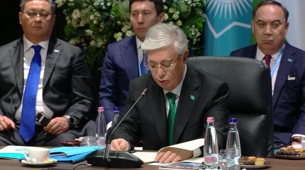 Снижение уровня Каспия, торговля, транспорт: о чем говорил Токаев на неформальном саммите Организации тюркских государств?