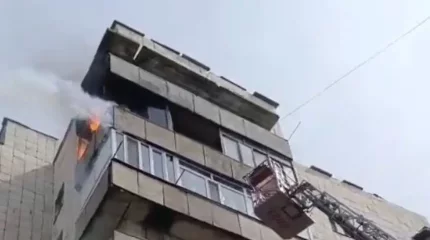 Қарағандыда 8-қабатта алапат өрт болып, 14 адам тірідей жанып кете жаздады