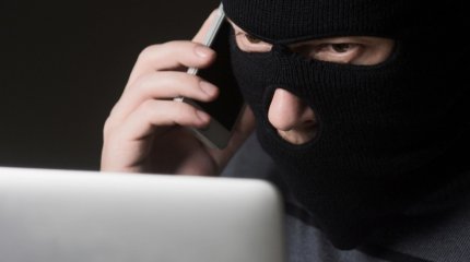 Мошенники развели профессора МГУ более чем на 52 млн рублей.