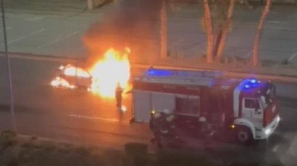 Машина сгорела в Павлодаре: есть пострадавшие