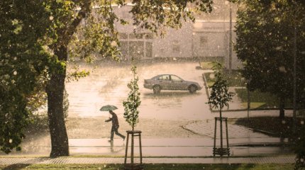 Дожди, град и сильный ветер: прогноз погоды в мегаполисах Казахстана 26 мая