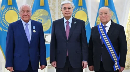 Президент мемлекеттік наградалар тапсырды