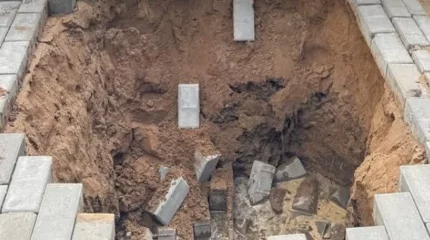 Астанада жаяу жүргіншілер жолағы опырылып, қыз бала ішіне түсіп кетті