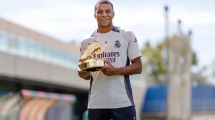 Француз футболшысы Килиан Мбаппе "Алтын бутсы" жүлдесін жеңіп алды