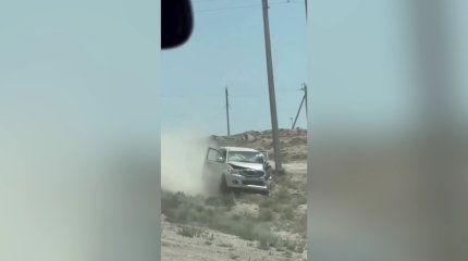 Мектеп түлектері кортеж ұйымдастырып, апатқа ұшырады