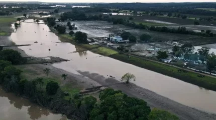 Аустралияда су тасқынынан 800-ге жуық ғимарат қирады
