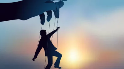 Төрт адам жасөспірімді бопсалап, 20 млн теңге сұраған