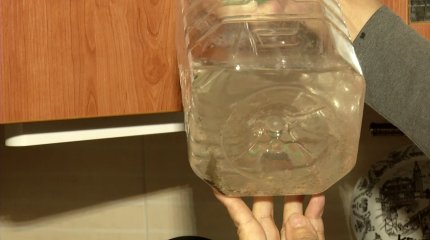 «И для стирки не подходит»: жители микрорайона Тастыбулак в Алматы жалуются на качество воды