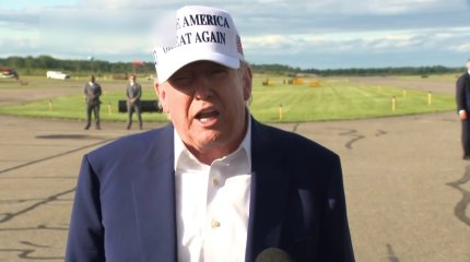 "Трамп сорлы адамның әрекетін жасап отыр", - студент