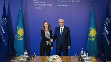 Права казахстанцев, работающих за рубежом, обсудили Токаев и глава МОМ