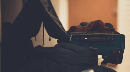 Пассажира сняли с рейса SCAT из-за чужого чемодана