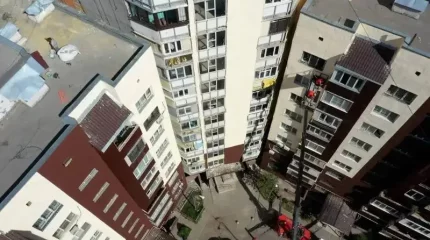 Павлодар облысында полицейлер биіктен секірмек болған ер адамды құтқарып қалды