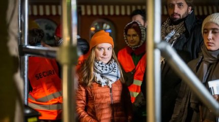 Грета Тунберг собралась идти под парусом в Газу