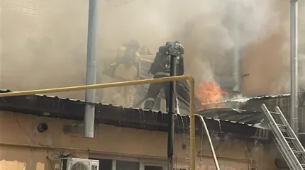 Ақтөбеде отқа оранған дүкенде жарылыс болып, екі адам зардап шекті