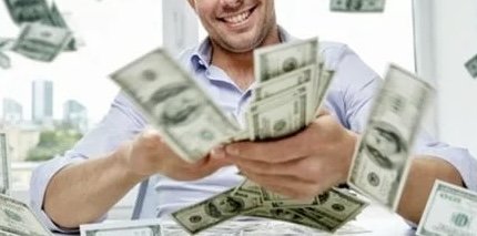 Быть осторожными в вопросах денег советуют звёзды в понедельник, 5 мая