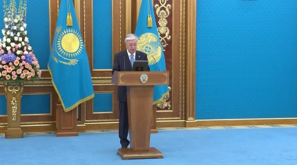 "Армиямыз кез келген сәтте өз міндетін орындауға сақадай сай тұруы тиіс", - Президент