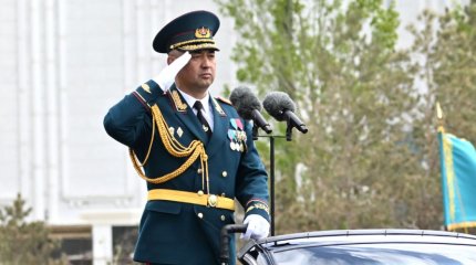 Военный парад начался в Астане