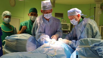 Елде алғаш рет балаларға бірегей ота жасалды