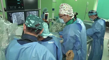 Әдемі қыз жалаңаш шешініп жүр Наташамен ренжісу